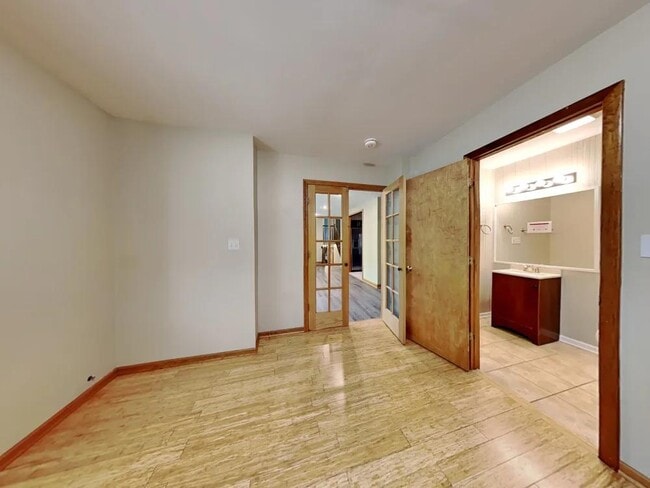 Foto del edificio - 103 S Cedarcrest Dr