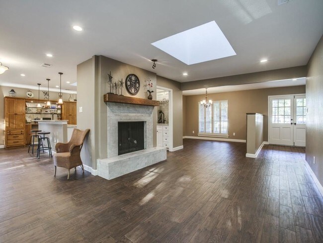 Foto del edificio - 15621 Terrace Lawn Cir