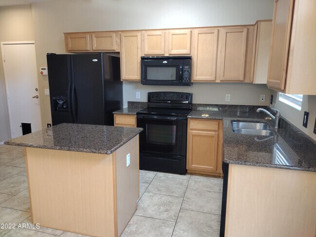 Foto del edificio - 2401 E Rio Salado Pkwy