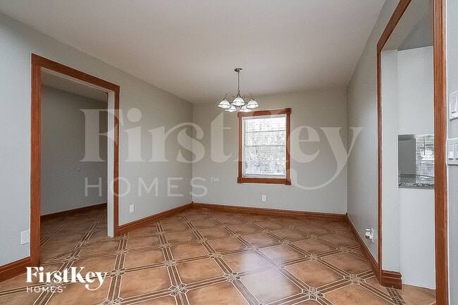 Building Photo - 818 Black Knight Dr