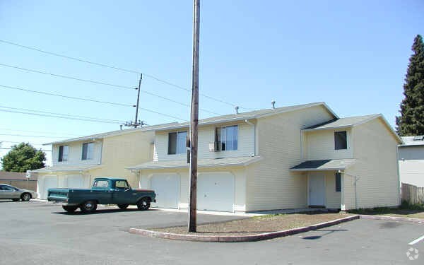 Foto del edificio - 19945 NE Halsey St