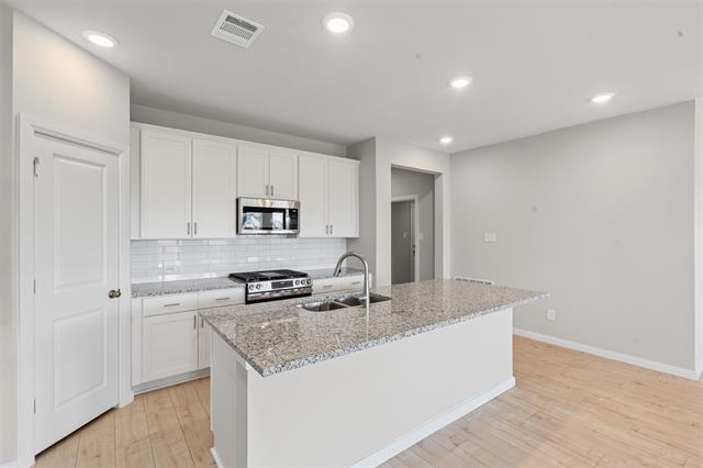 Building Photo - 1337 Water Canna Dr