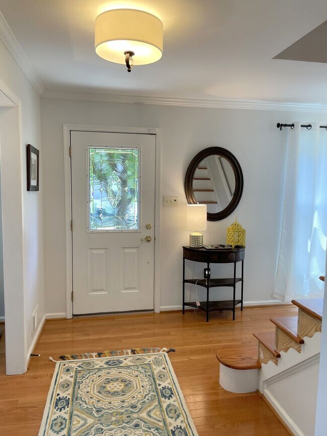 Foto del edificio - Leesburg Country Club 4 Bed 3.5 Bath SFH F...