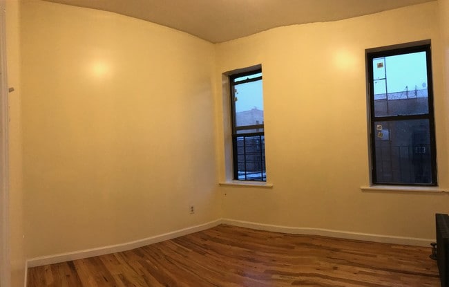 Building Photo - 437 Kingston Ave