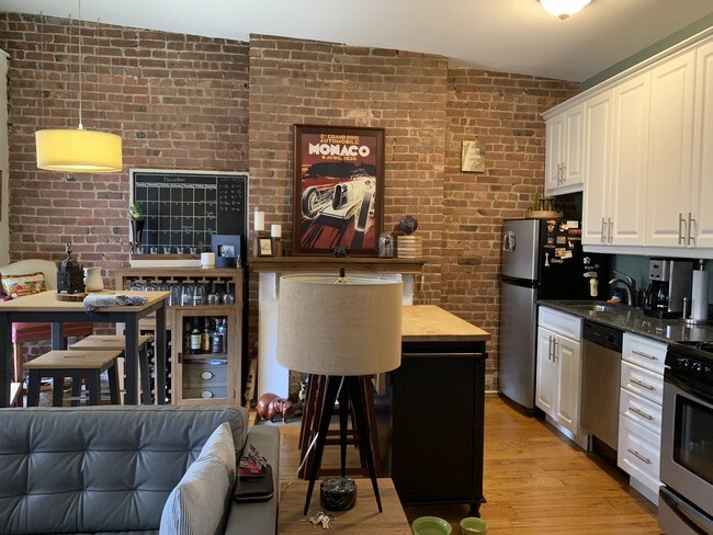 Foto del edificio - 724 Bloomfield St