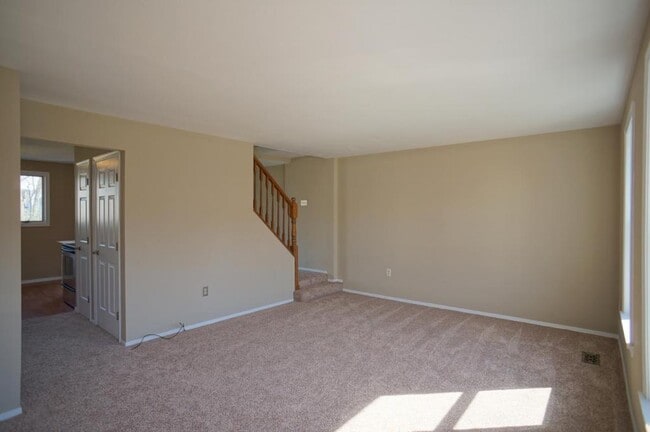 Building Photo - 64 Persian Lilac Dr.