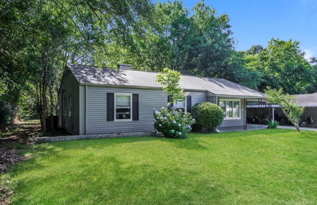 Foto principal - 1102 Alfred St NE