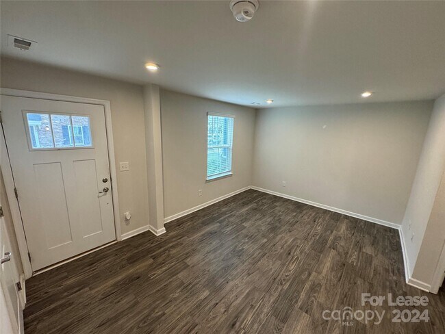 Building Photo - 1222 Ashbury St