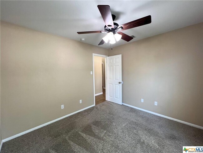 Foto del edificio - 7538 Red Valley Way