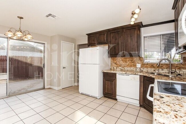 Foto del edificio - 5627 W Sunnyslope Ln