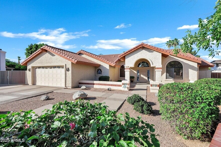 Foto principal - 322 E Gary Cir
