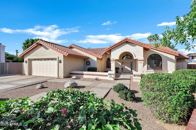 Building Photo - 322 E Gary Cir