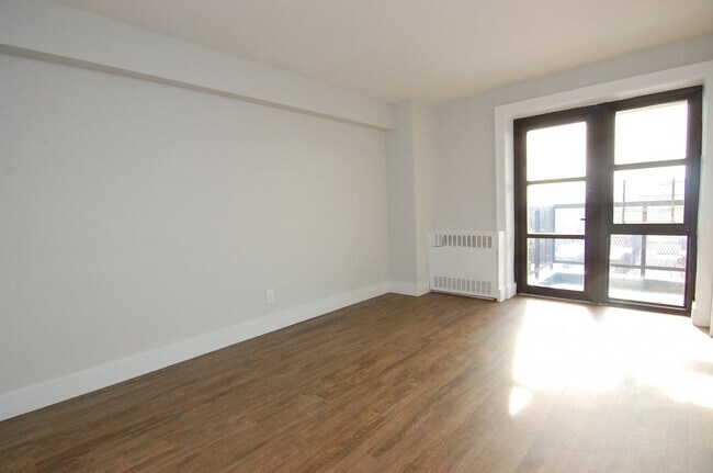 Foto del edificio - 111 Wadsworth Ave