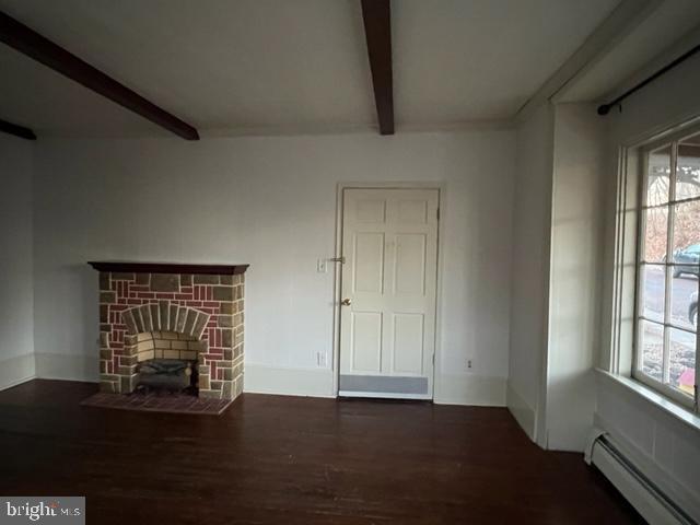 Foto del edificio - 328 N Main St