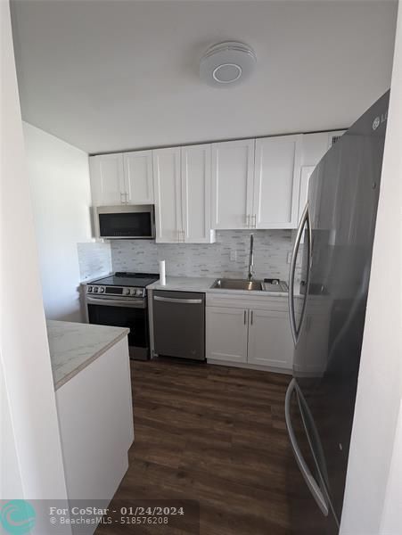 Foto del edificio - 1421 NW 45th St