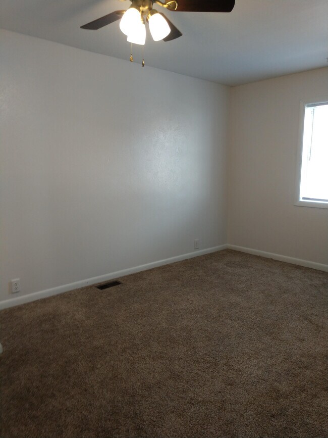 130 E. Chestnut St., Wauseon, OH 43567 Townhouse for Rent in Wauseon