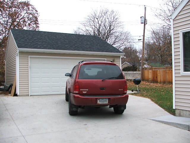 Garage - 1710 E College St