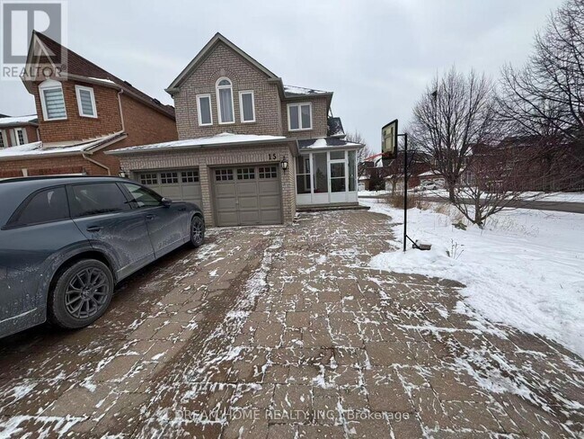 Photo du bâtiment - 15 Grover Hill Ave