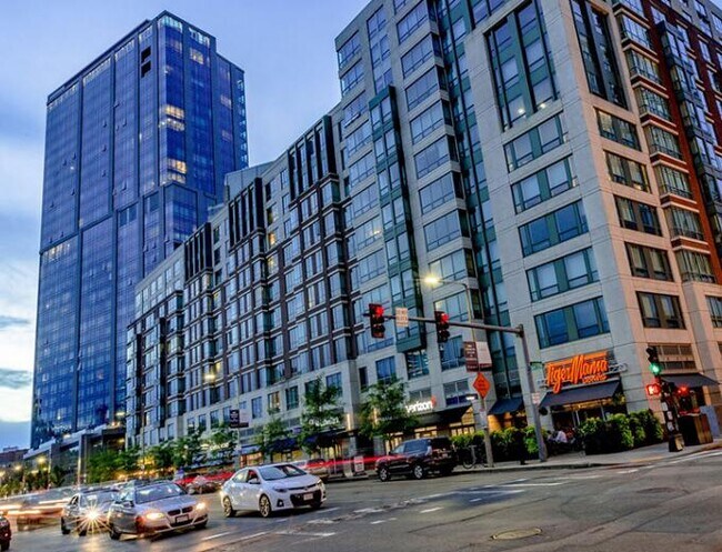 Building Photo - 180 Brookline Ave