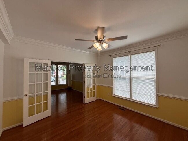 Foto del edificio - 1404 Graham Dr
