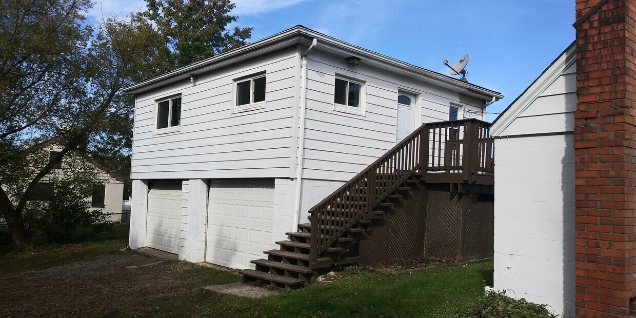 Primary Photo - 232 Higler Ave