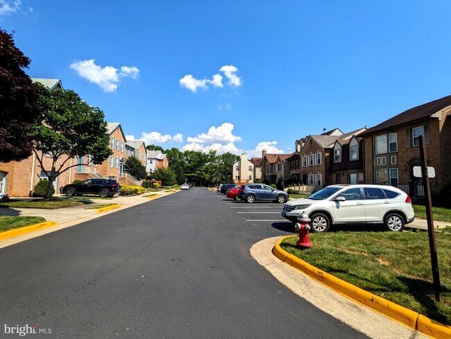 Building Photo - 6013 Southward Way