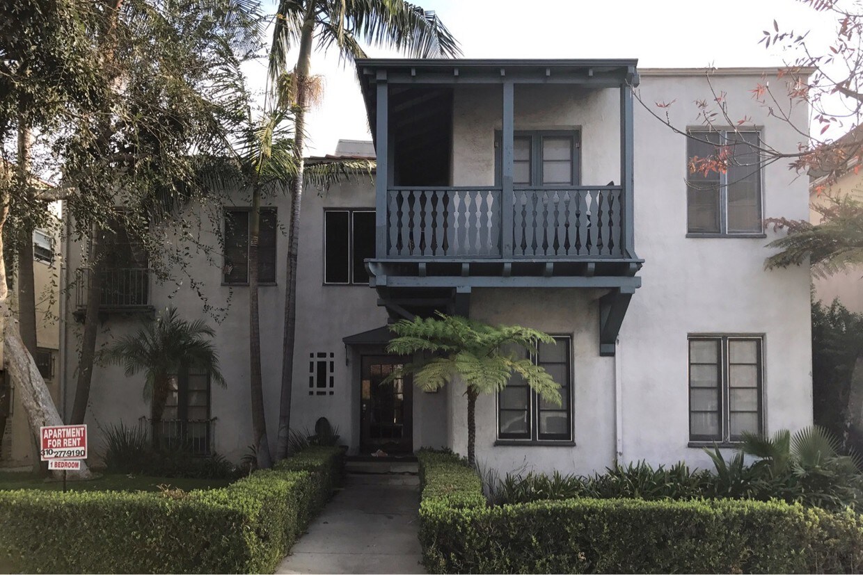 Primary Photo - 148 S Elm Dr