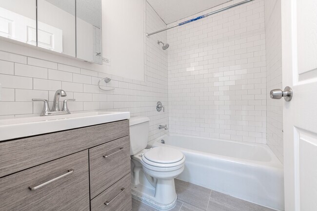 Building Photo - 625 W 133rd St
