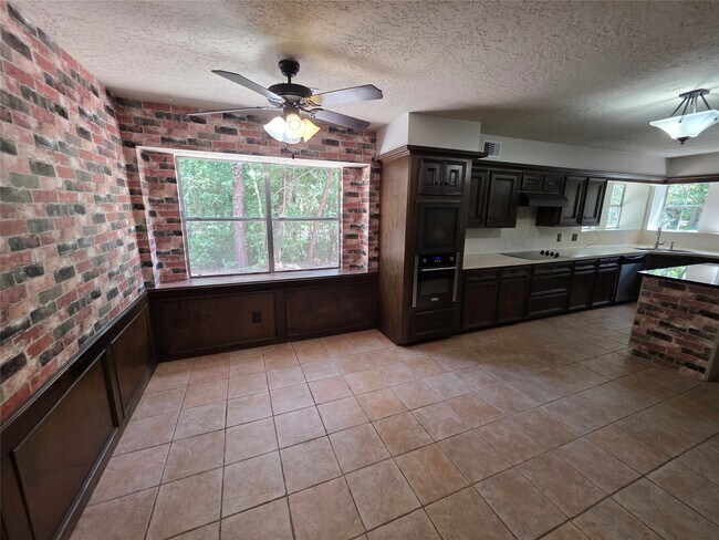 Foto del edificio - 18 Mayfair Grove Ct