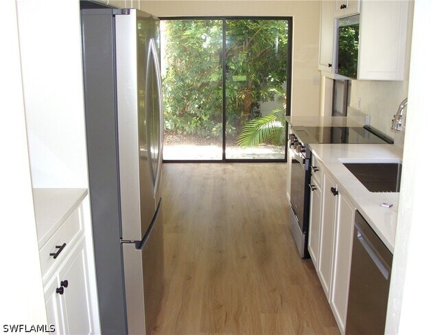 Foto del edificio - 857 Reef Point Cir