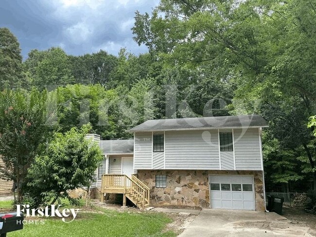 Building Photo - 2543 Seneca Trail NW