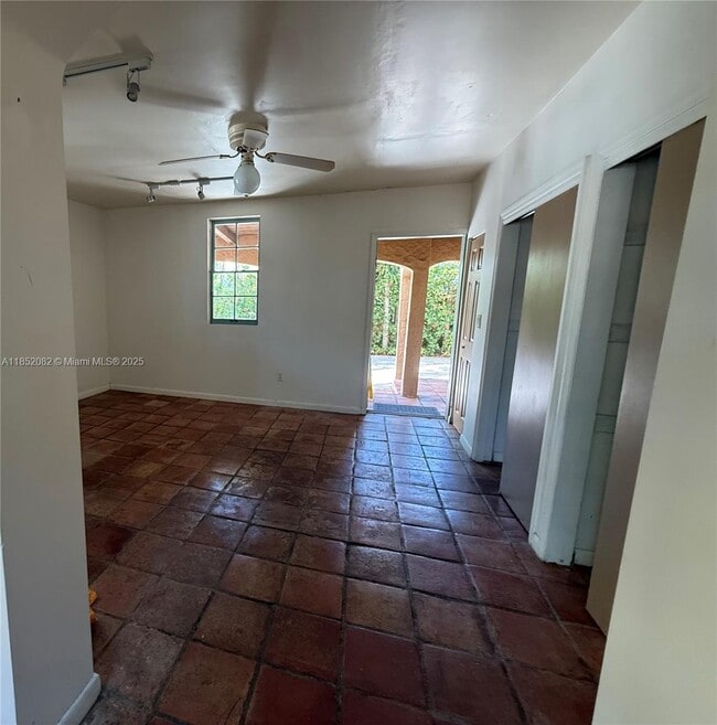 Foto del edificio - 5208 Alton Rd