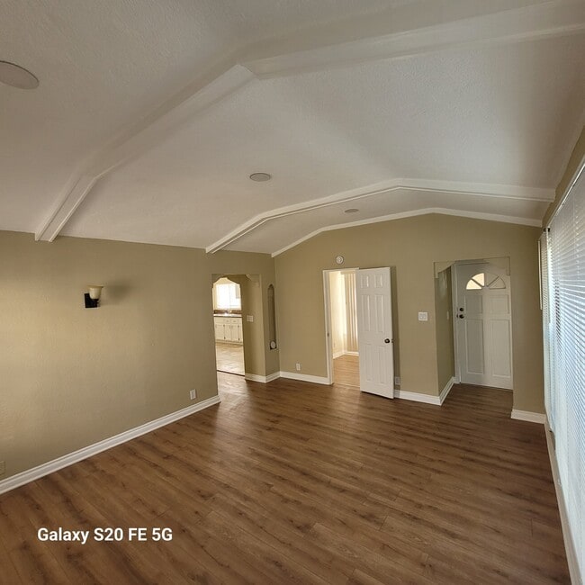 Building Photo - 1424 Orizaba Ave