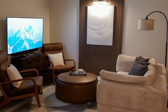 Building Photo - 350 G St SW