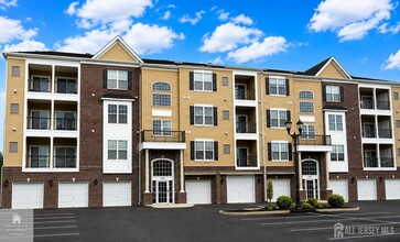Building Photo - 835 Liberty Ct