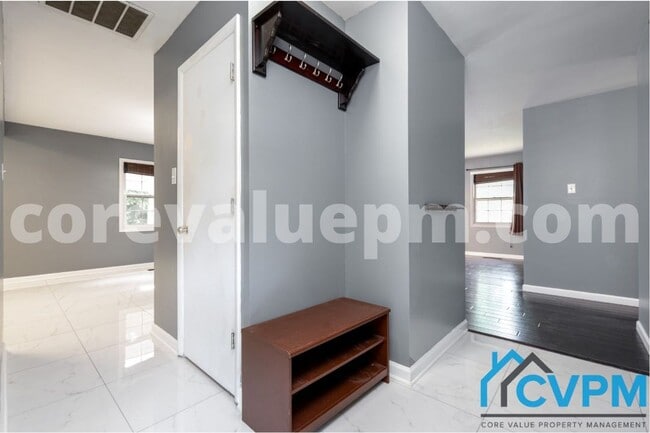 Building Photo - 12503 Windover Turn