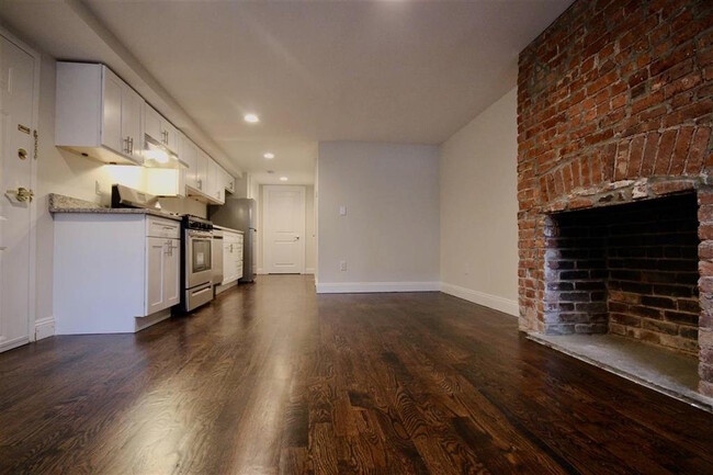 View towards kitchen from living room - 156 6th St