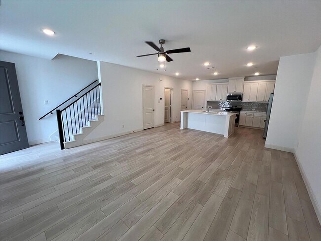Building Photo - 1248 Junction Dr