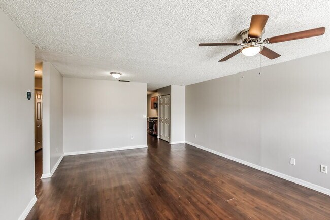 Building Photo - 18221 NW 40th Ct