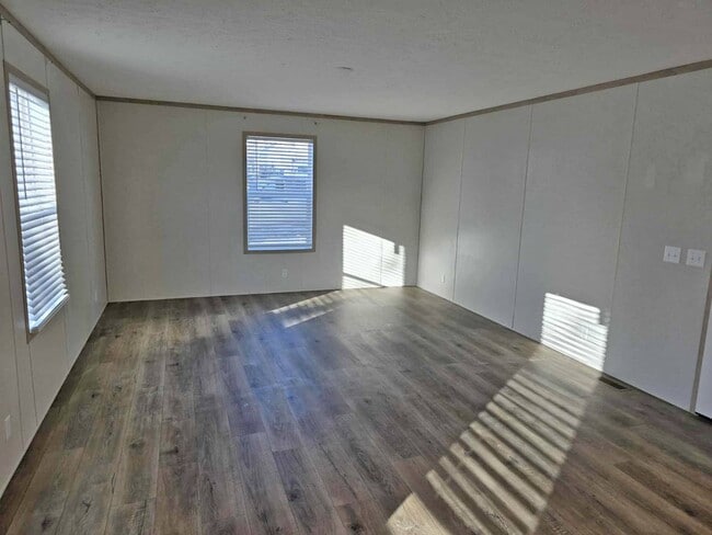 Building Photo - 613 Polk St