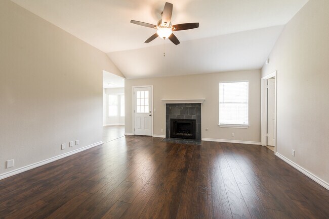 Building Photo - Wow - Great home in Williamson Creek!