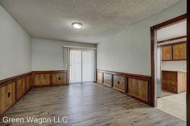 Building Photo - 4 br, 2 bath House - 2700 clover glen dr
