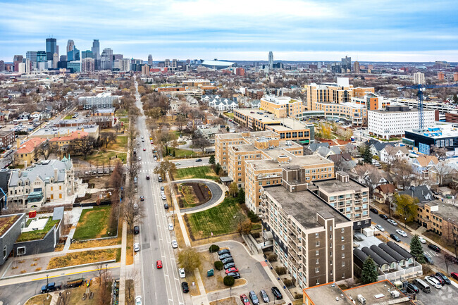 Aerial Photo - 2615 Park Ave