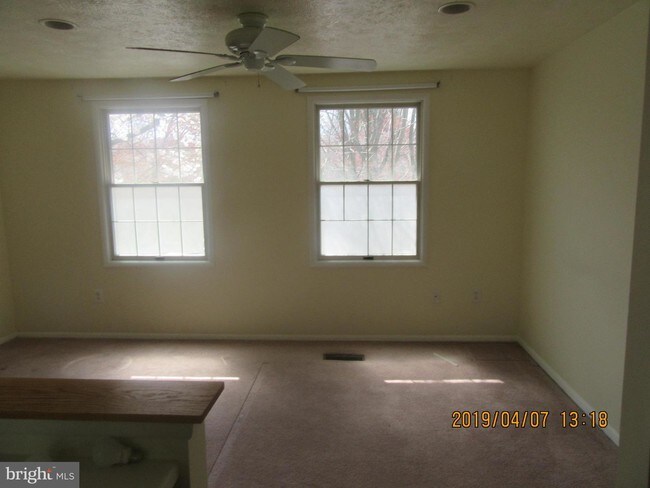 Building Photo - 12511 Willow Spring Cir