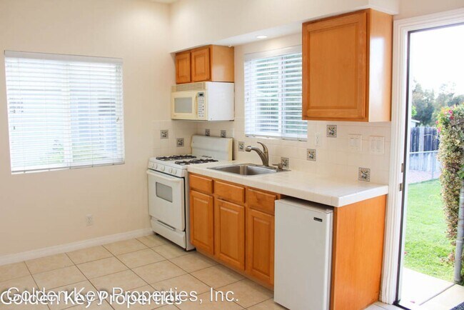 Foto del edificio - Studio, 1 bath House - 1412 Lucky St.