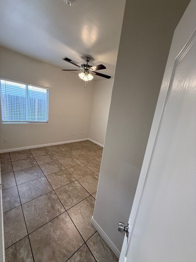 Foto del edificio - 2623 Bagwell Ct
