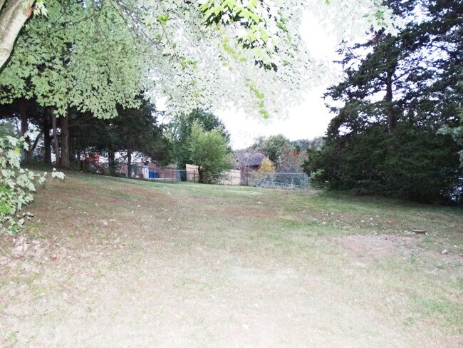 Foto del edificio - 2317 Independence Ct