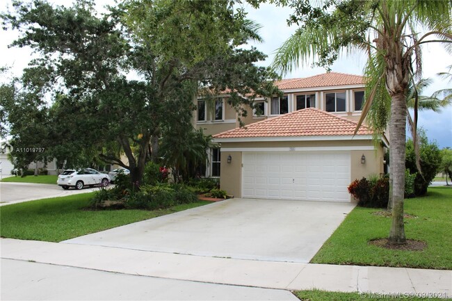 Building Photo - 516 Cascade Falls Dr