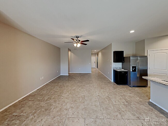 Building Photo - 5165 E Sharbel Rd