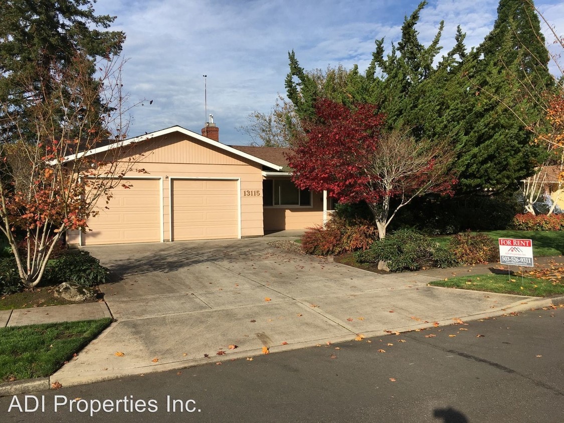 Primary Photo - 13115 SW Foothill Dr
